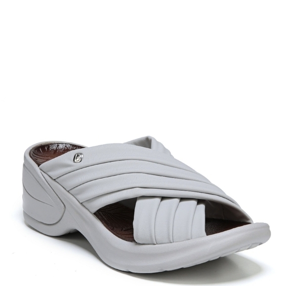 Bzees Womens Premium Knockout Wedge Sandals shoes sz 8 - Picture 1 of 10